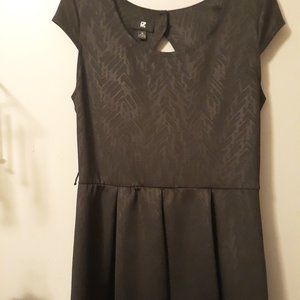 Short mini black dress